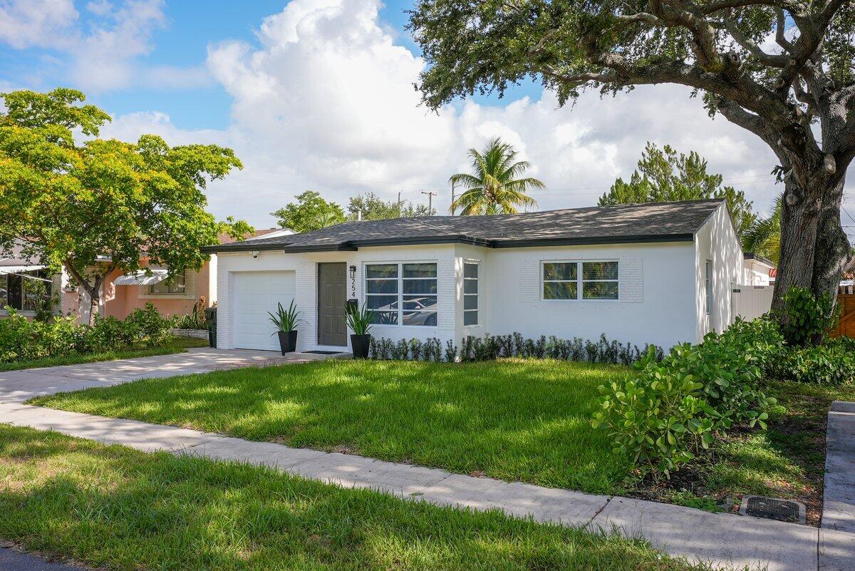 Dania Beach photo 1