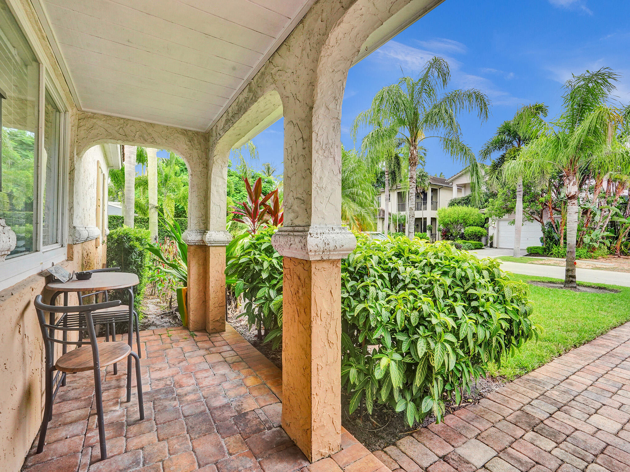 Wilton Manors photo 4