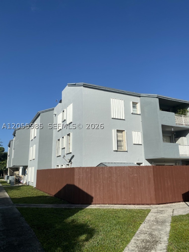Hialeah photo 3
