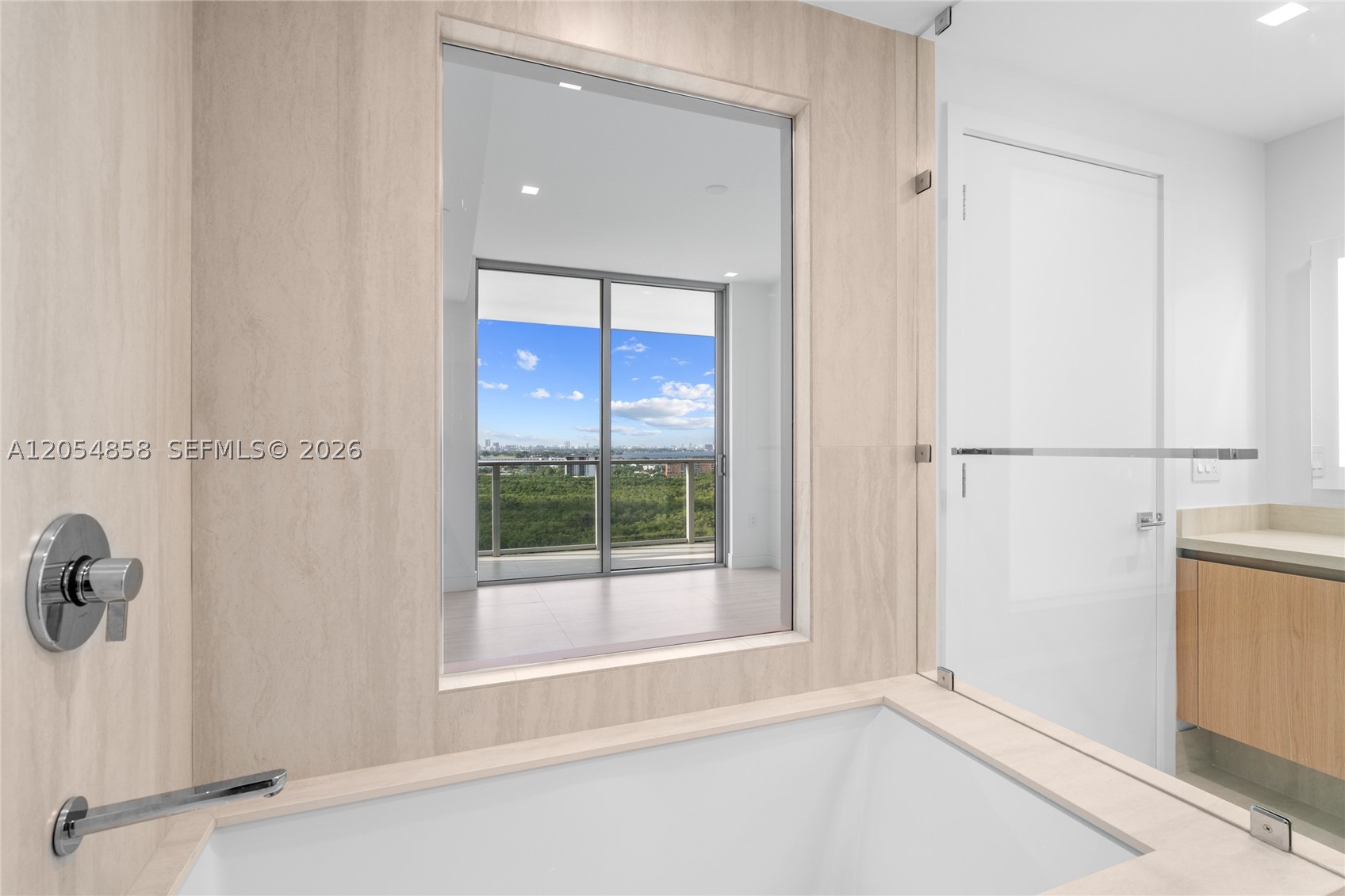 North Miami photo 3