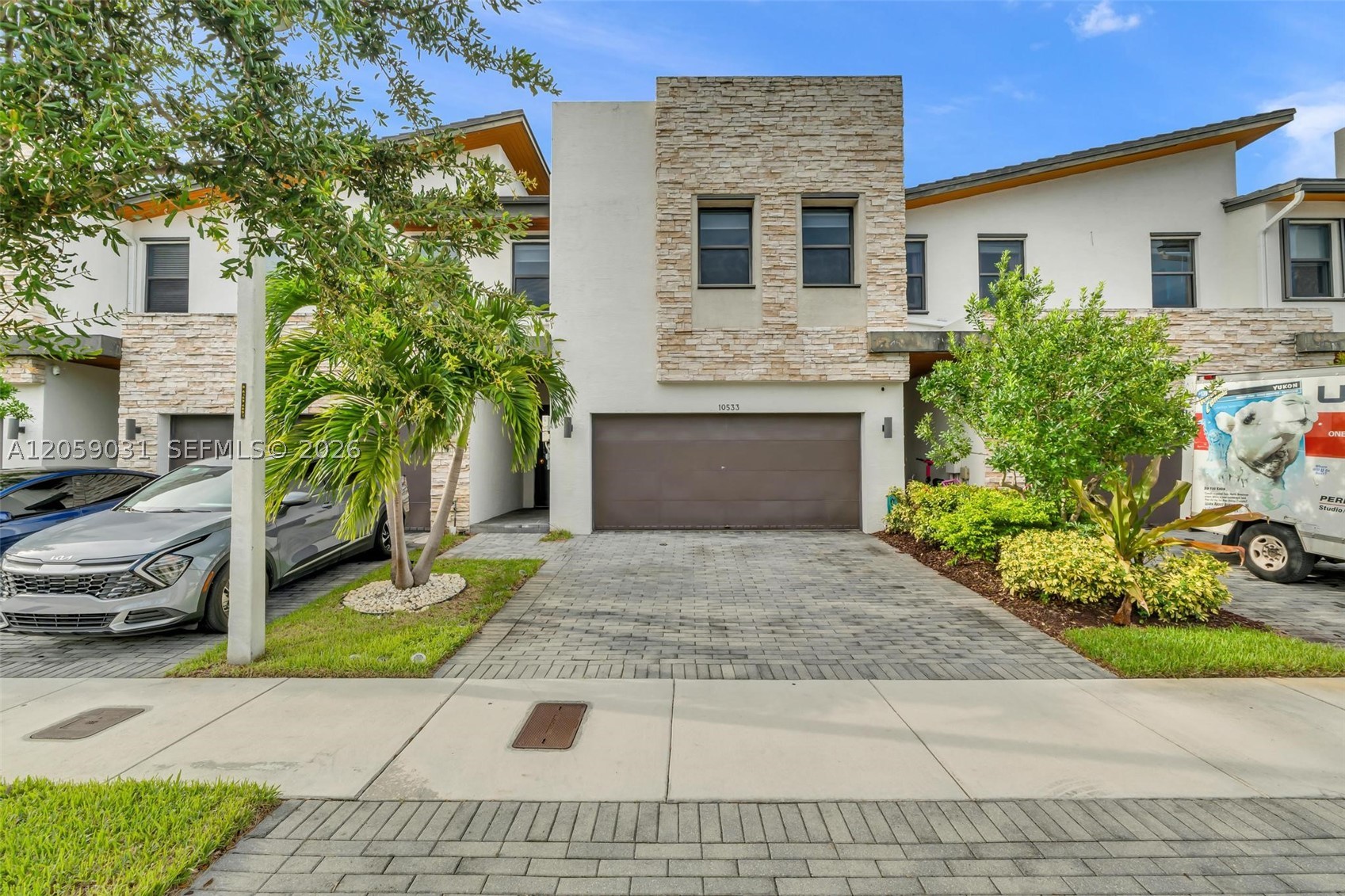 Doral photo 2