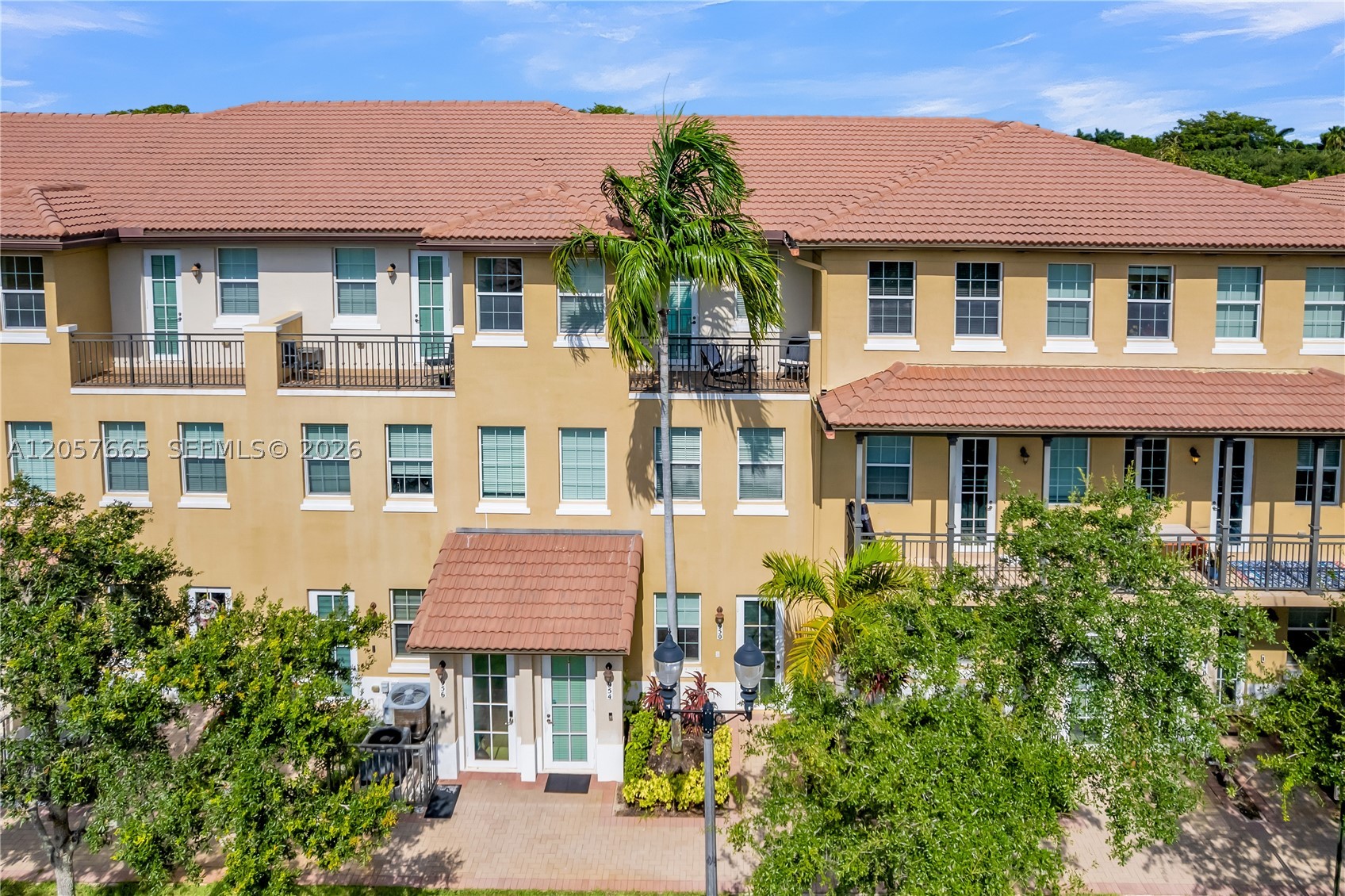 Pembroke Pines photo 1