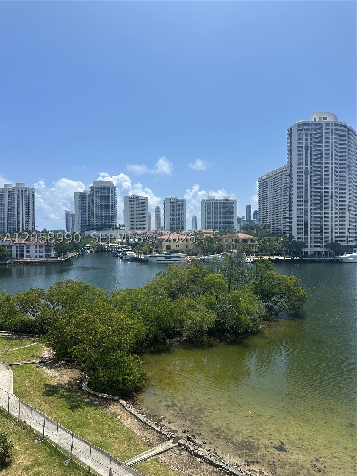 Aventura photo 1