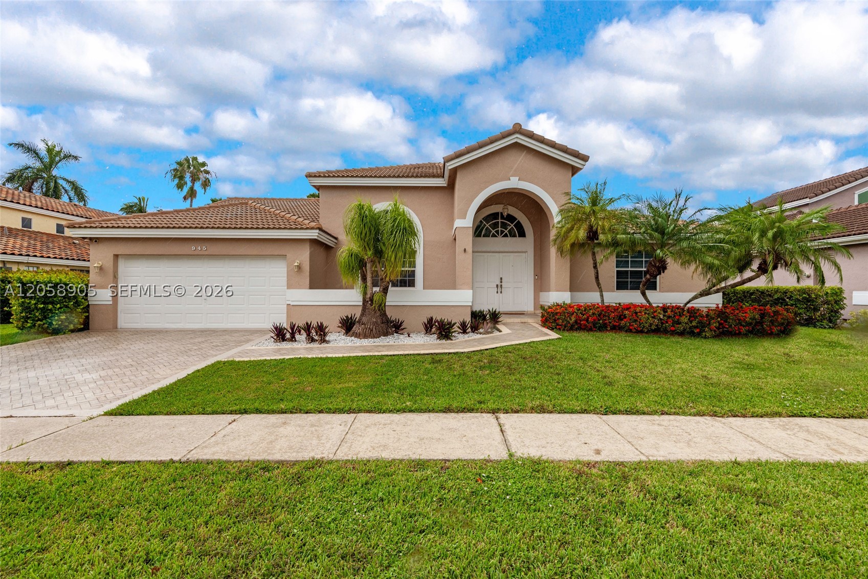 Pembroke Pines photo 1