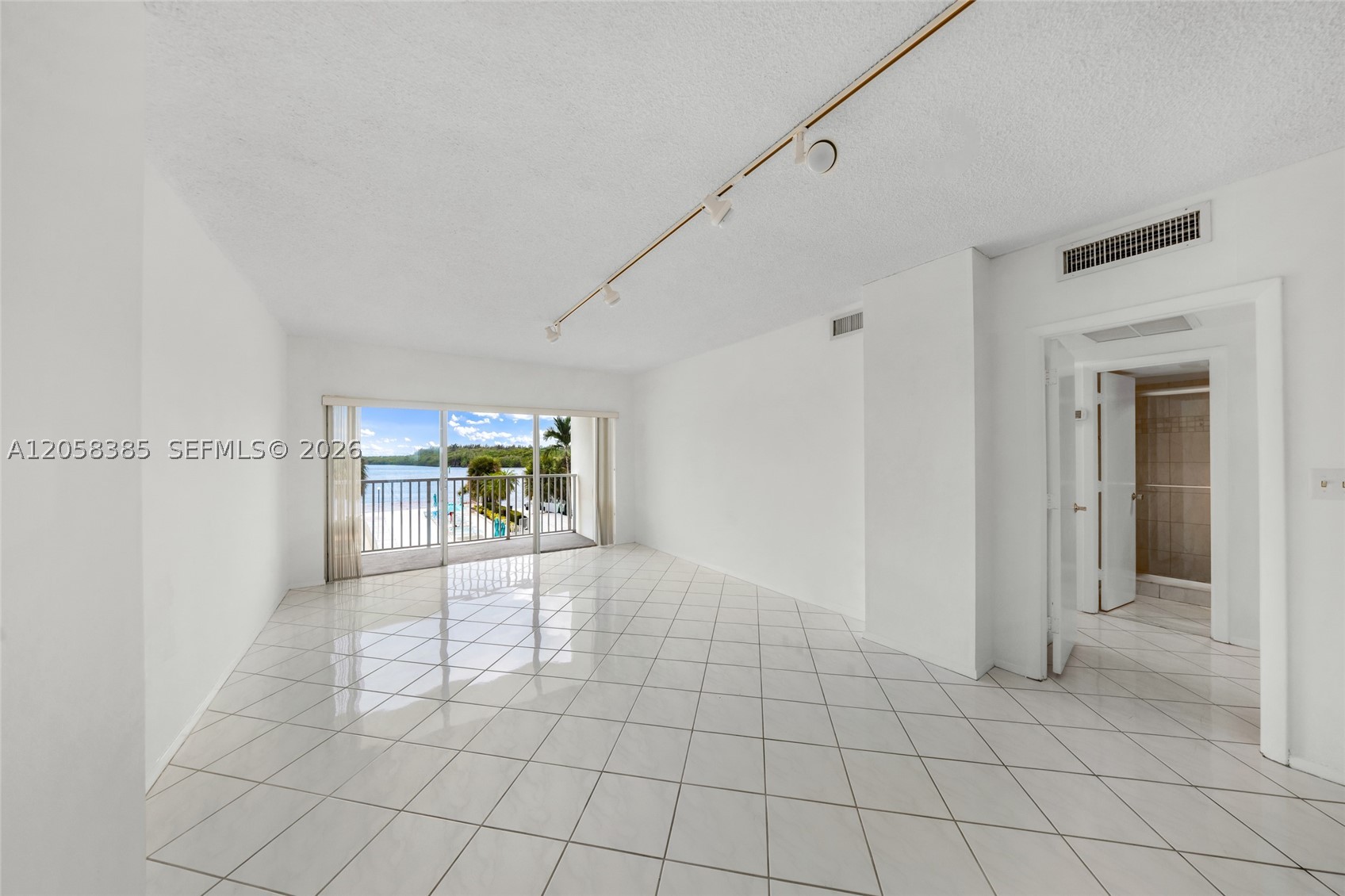 Sunny Isles Beach photo 3