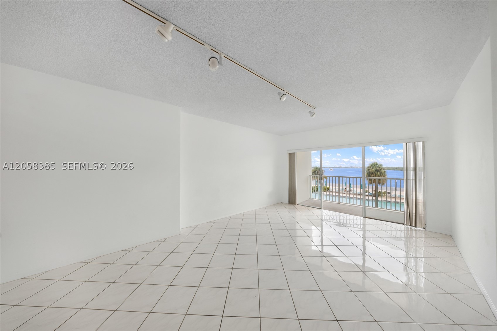 Sunny Isles Beach photo 5