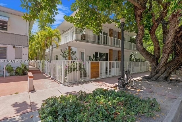 Miami Beach photo 1