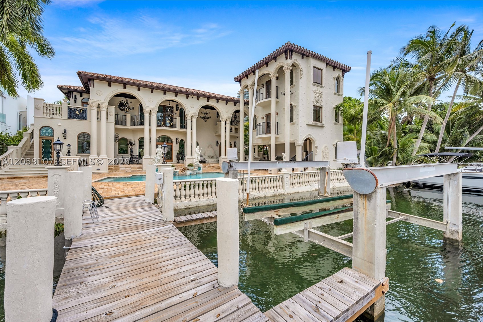 Sunny Isles Beach photo 2