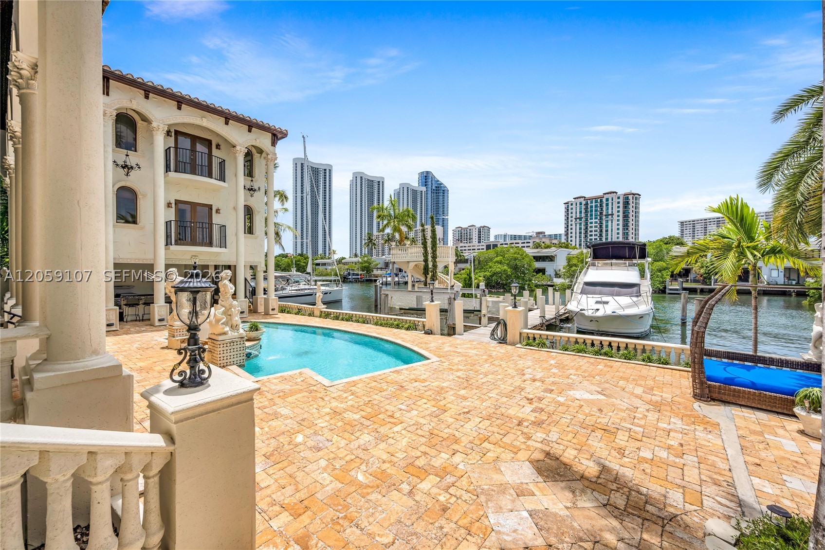 Sunny Isles Beach photo 3