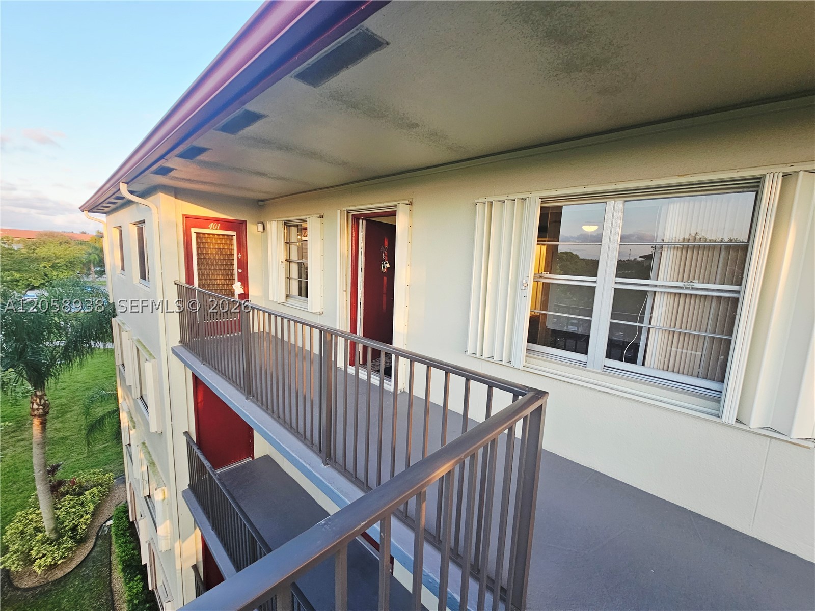 Pembroke Pines photo 1