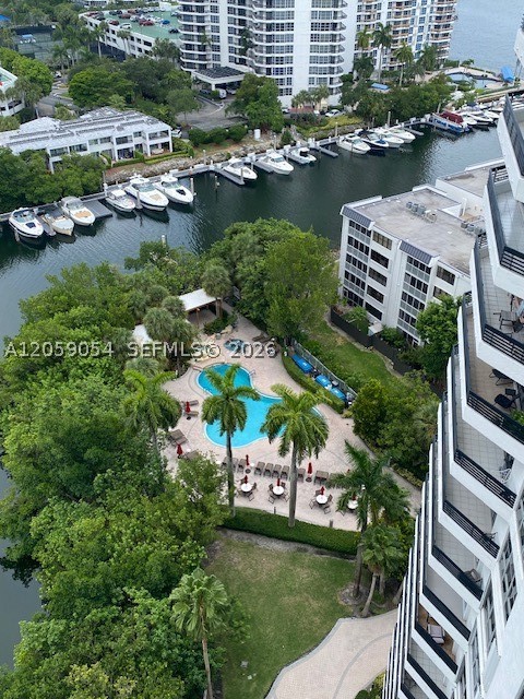 Aventura photo 1