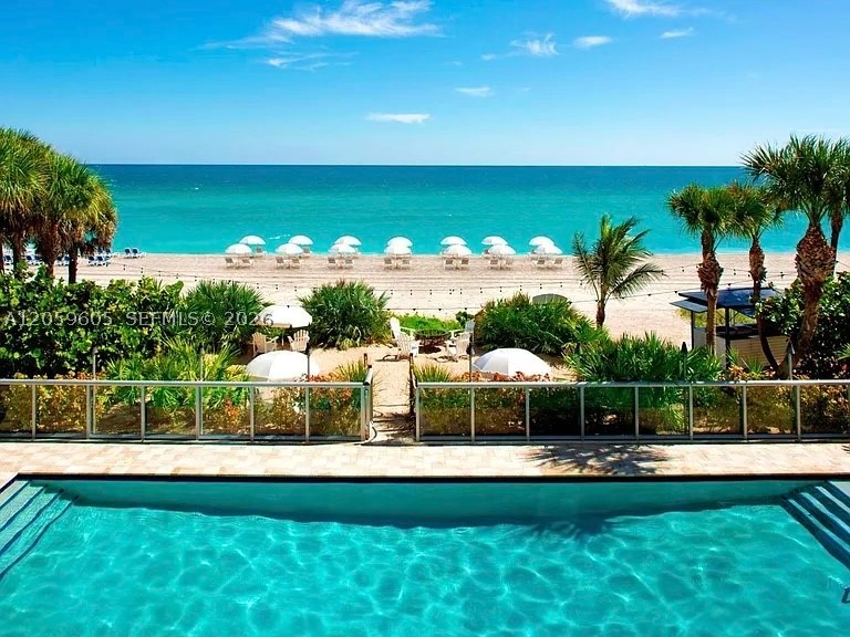 Sunny Isles Beach photo 1