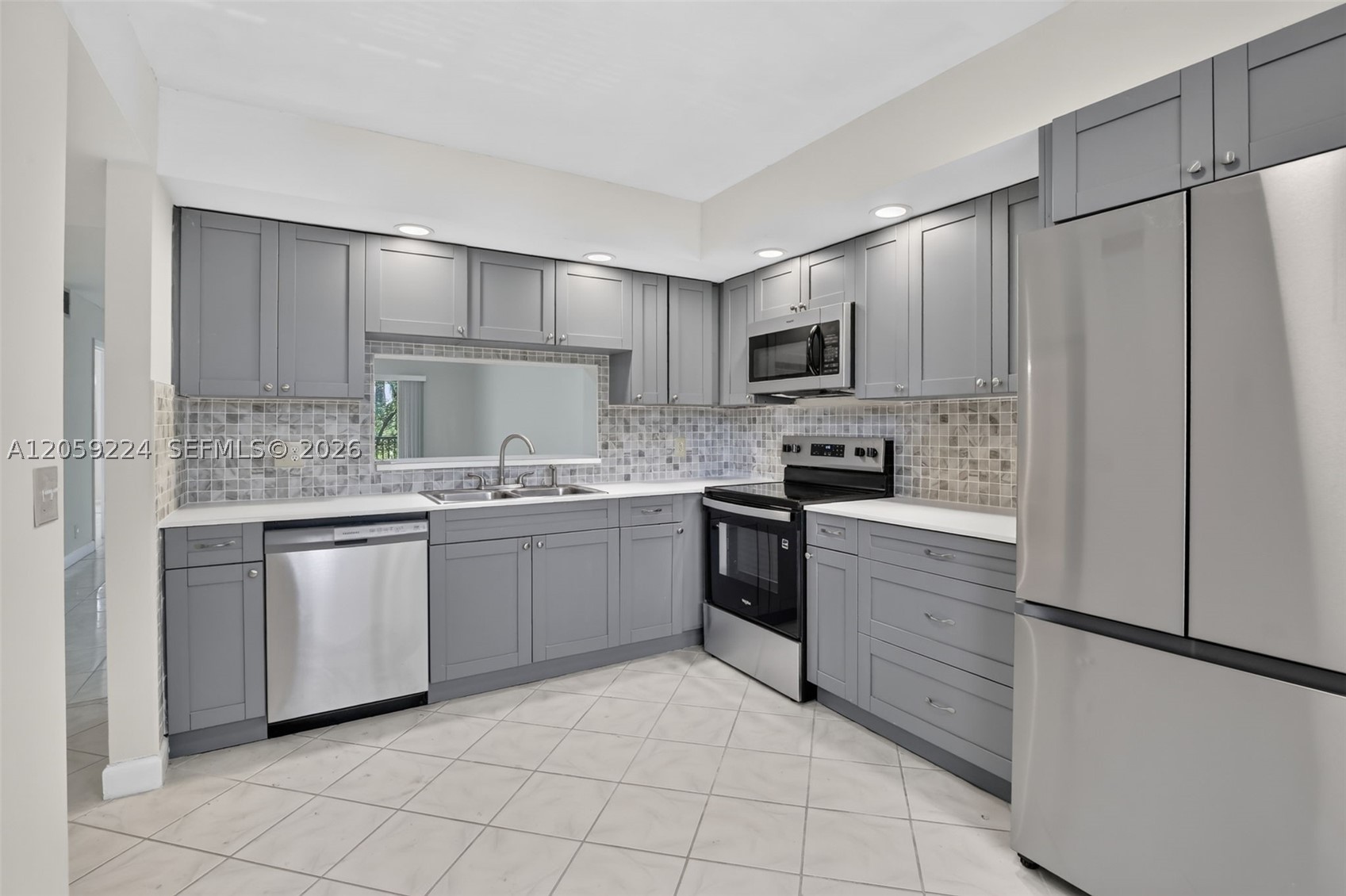 Pembroke Pines photo 2