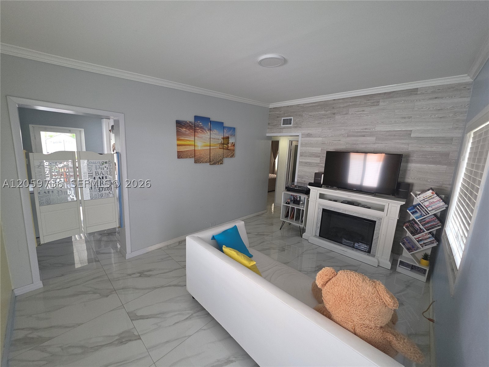 Hialeah photo 5