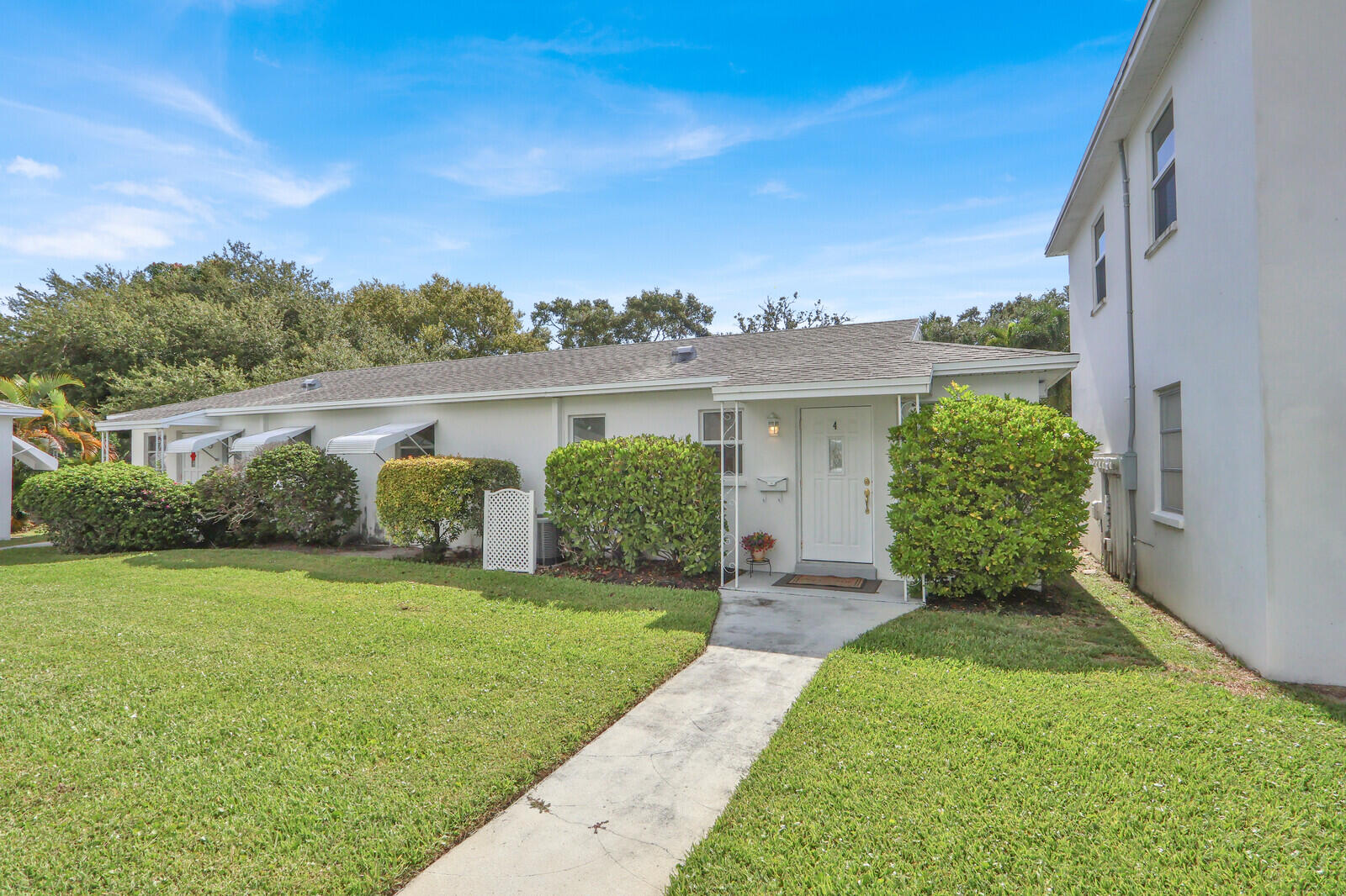 Palm Beach Gardens photo 1