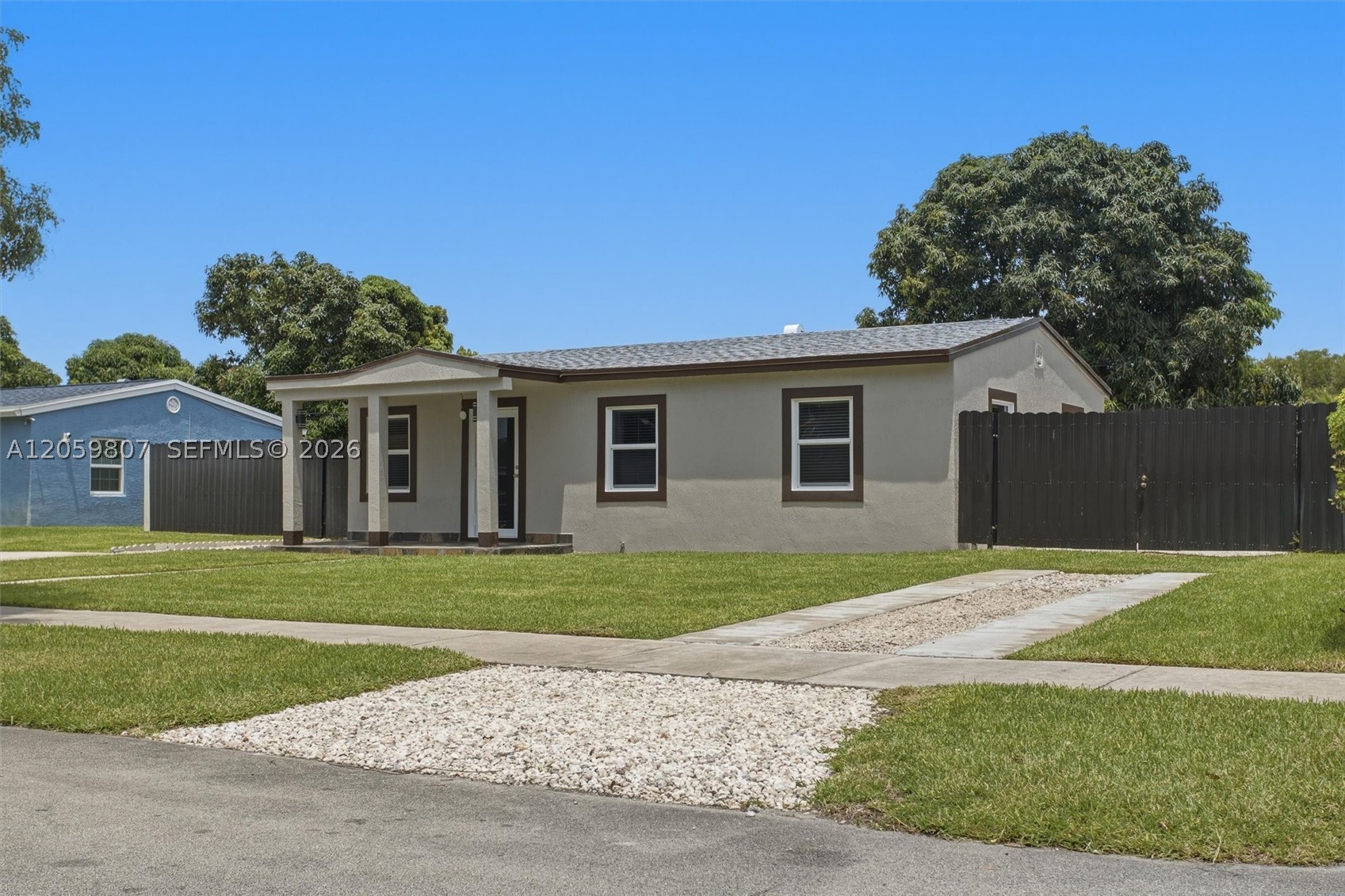 Miami Gardens photo 1