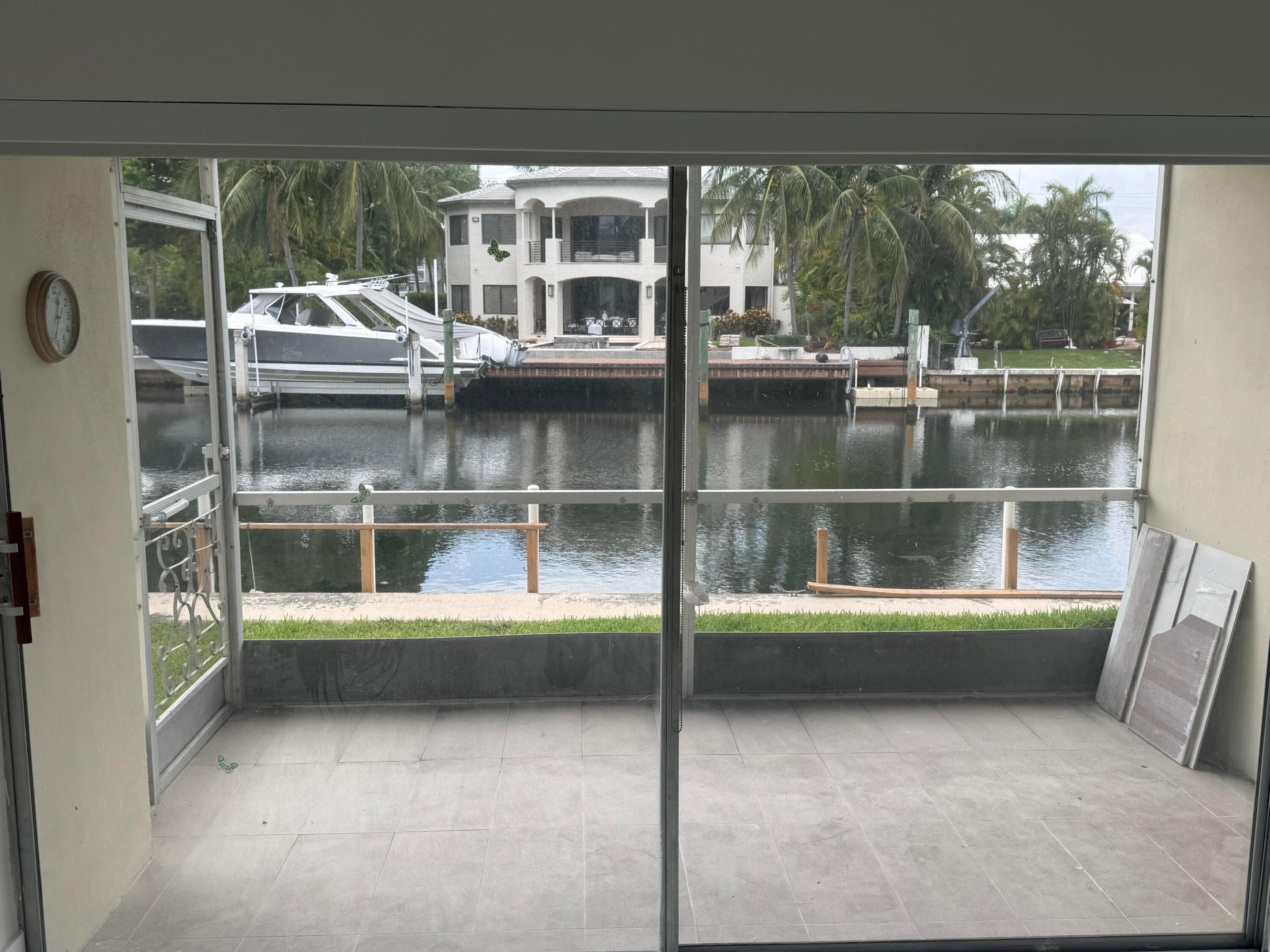 Hallandale Beach photo 1