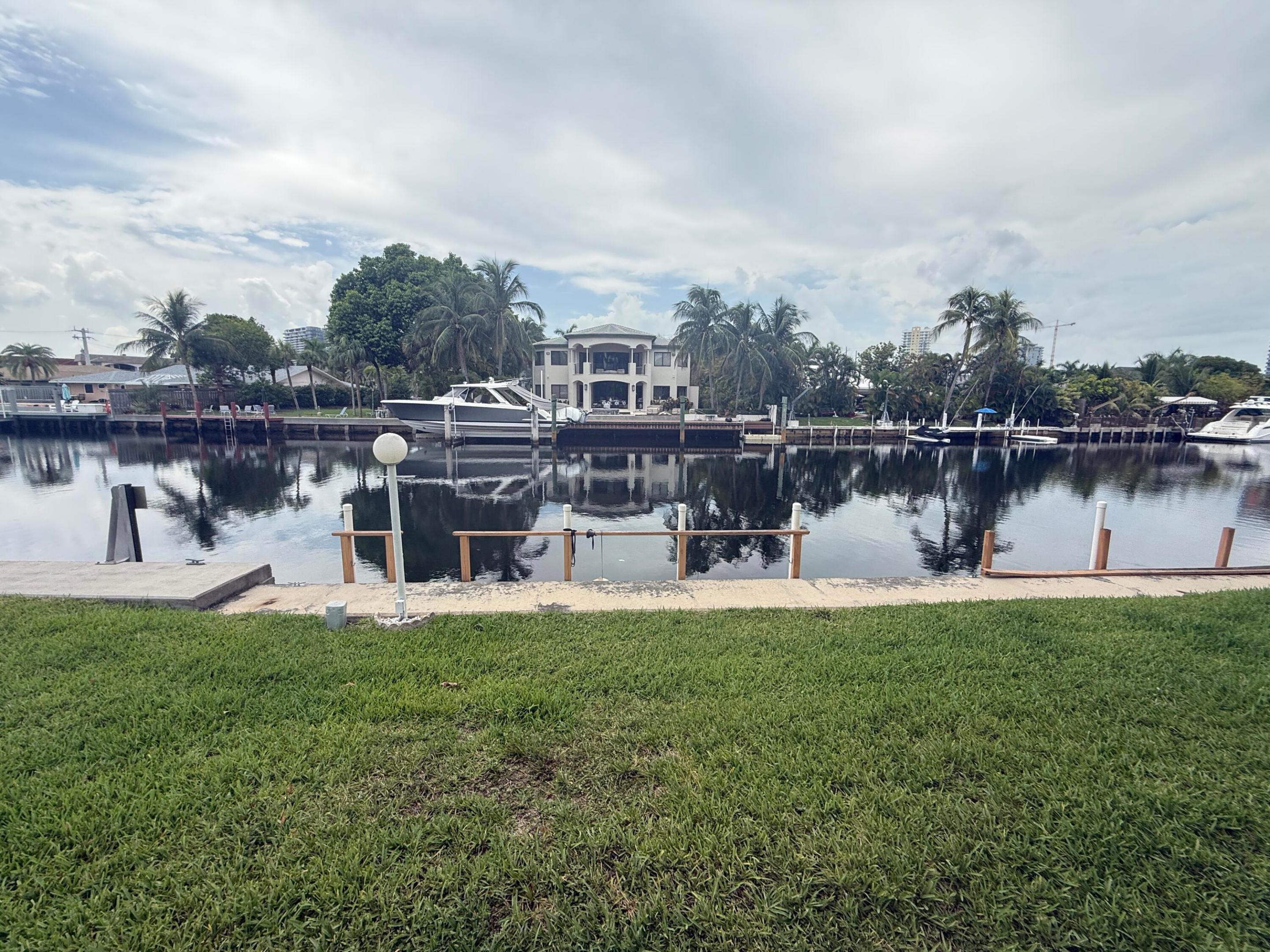 Hallandale Beach photo 2