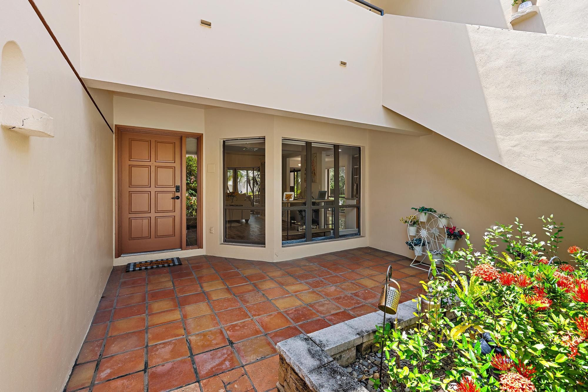 Palm Beach Gardens photo 2