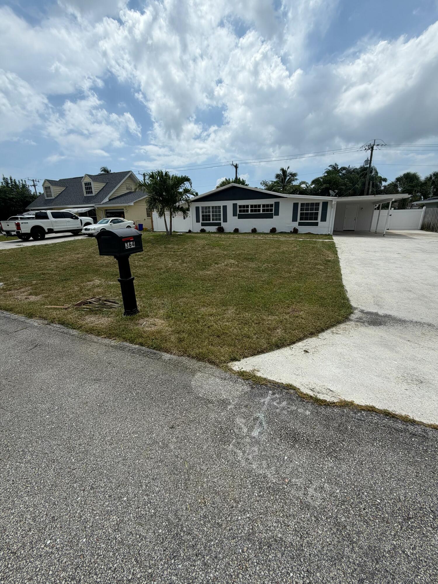 Palm Beach Gardens photo 1