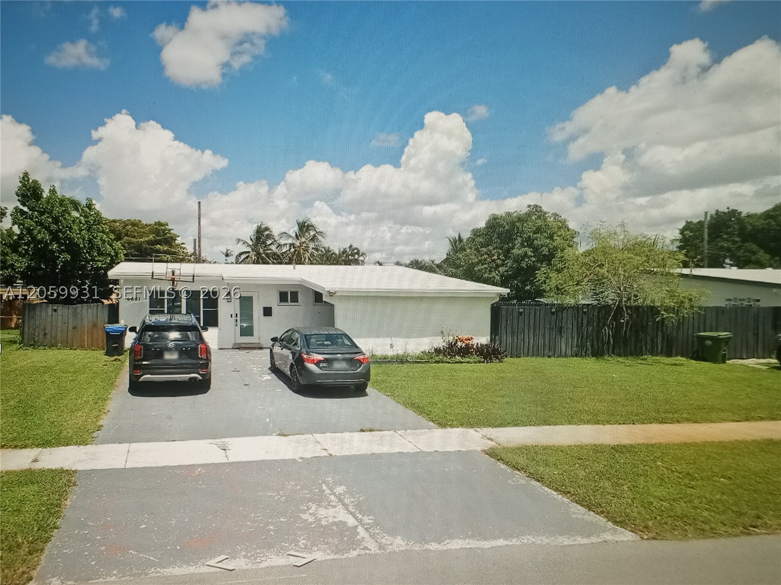 Pembroke Pines photo 1
