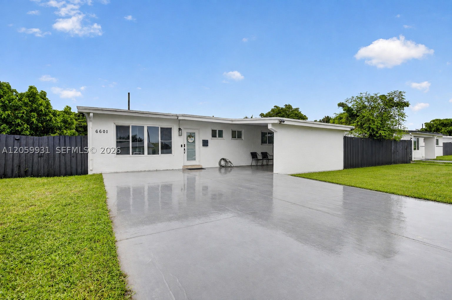 Pembroke Pines photo 4