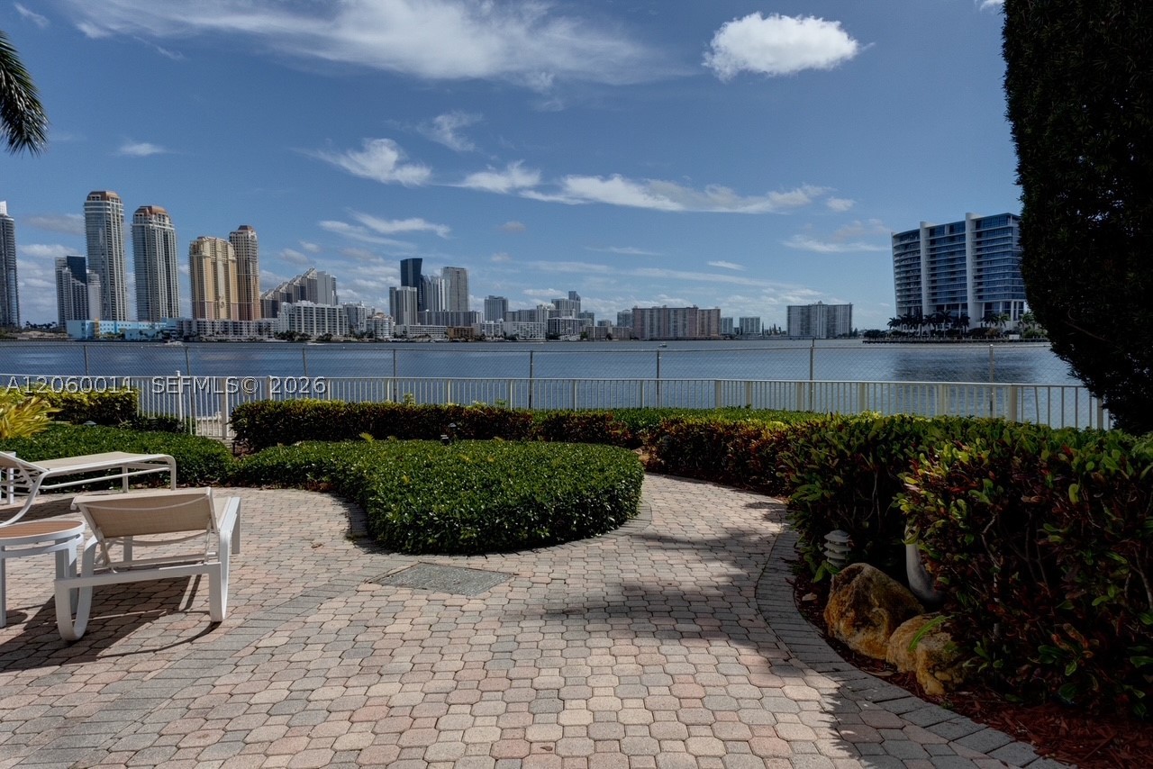 Aventura photo 4