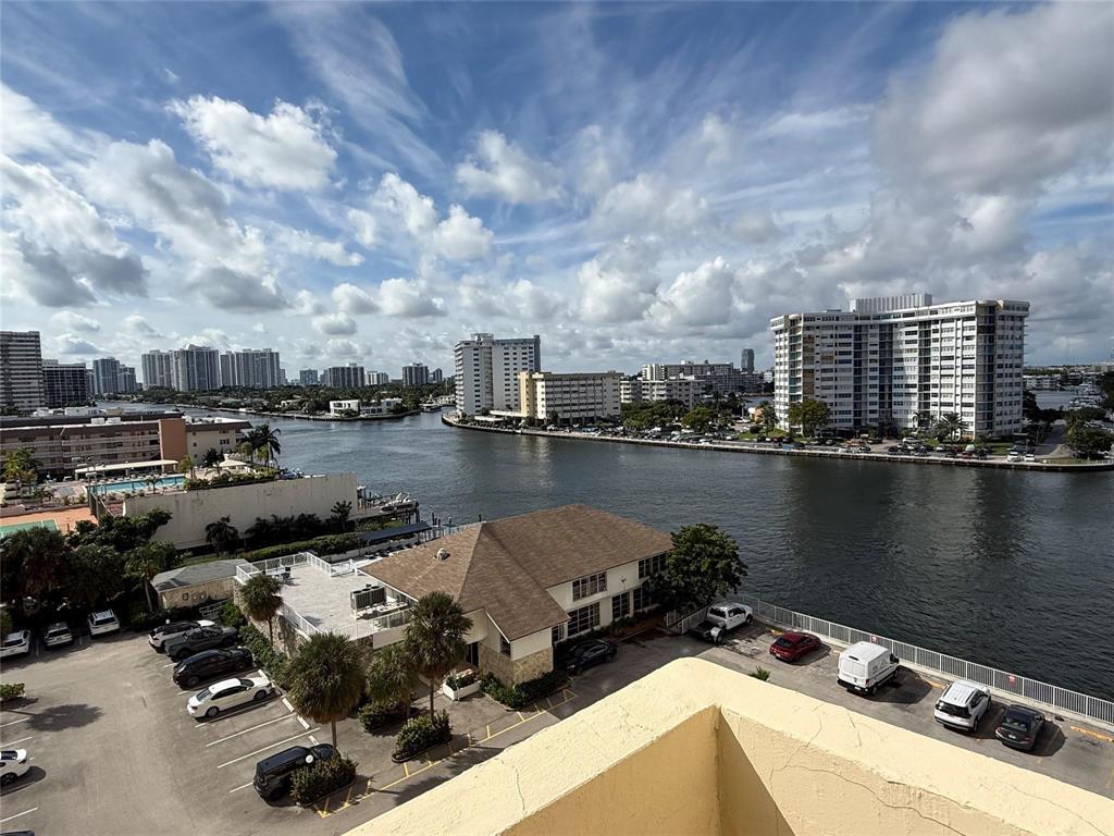 Hallandale Beach photo 2