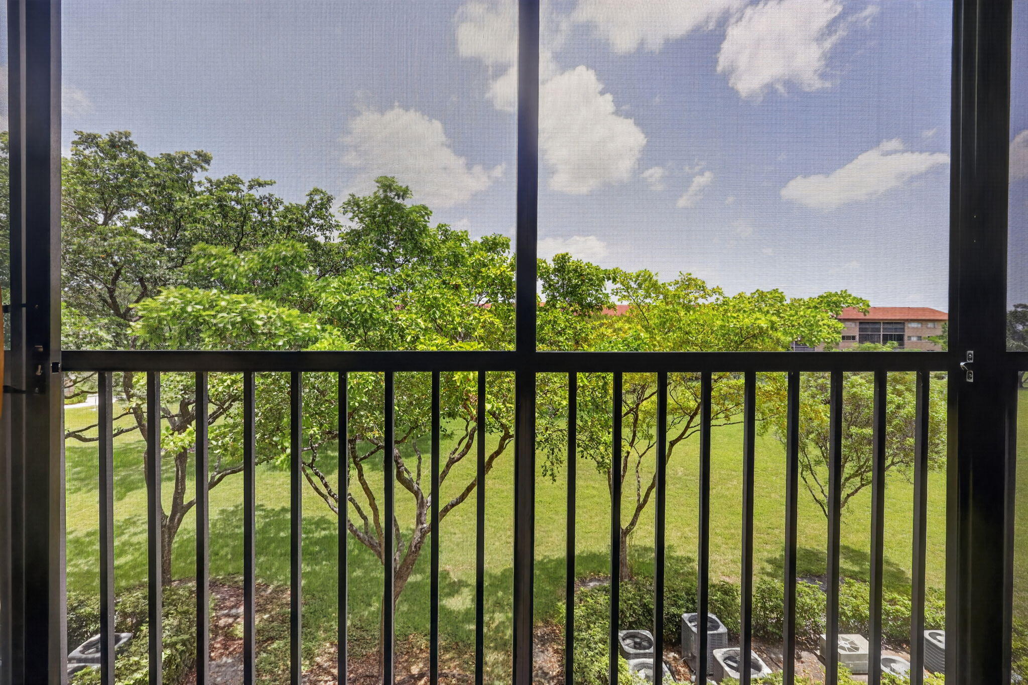 Pembroke Pines photo 2