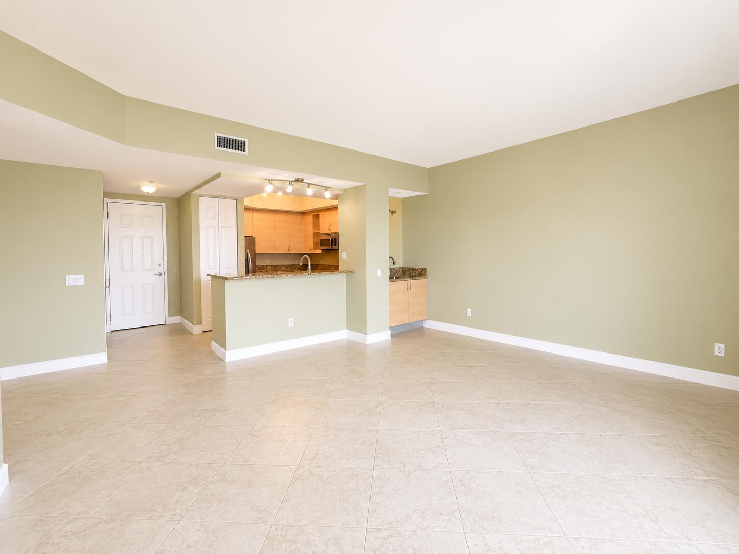 Wilton Manors photo 2