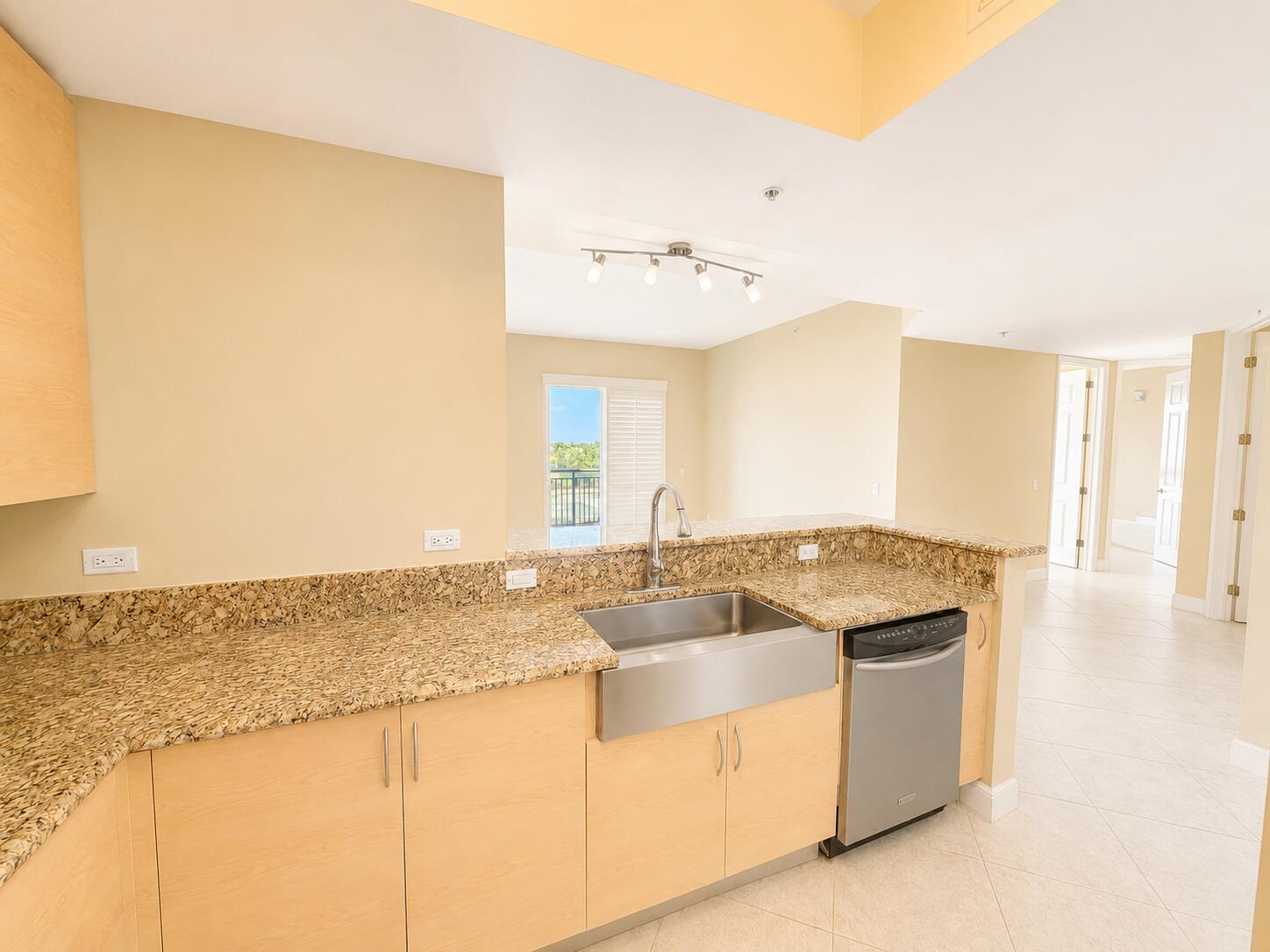 Wilton Manors photo 4