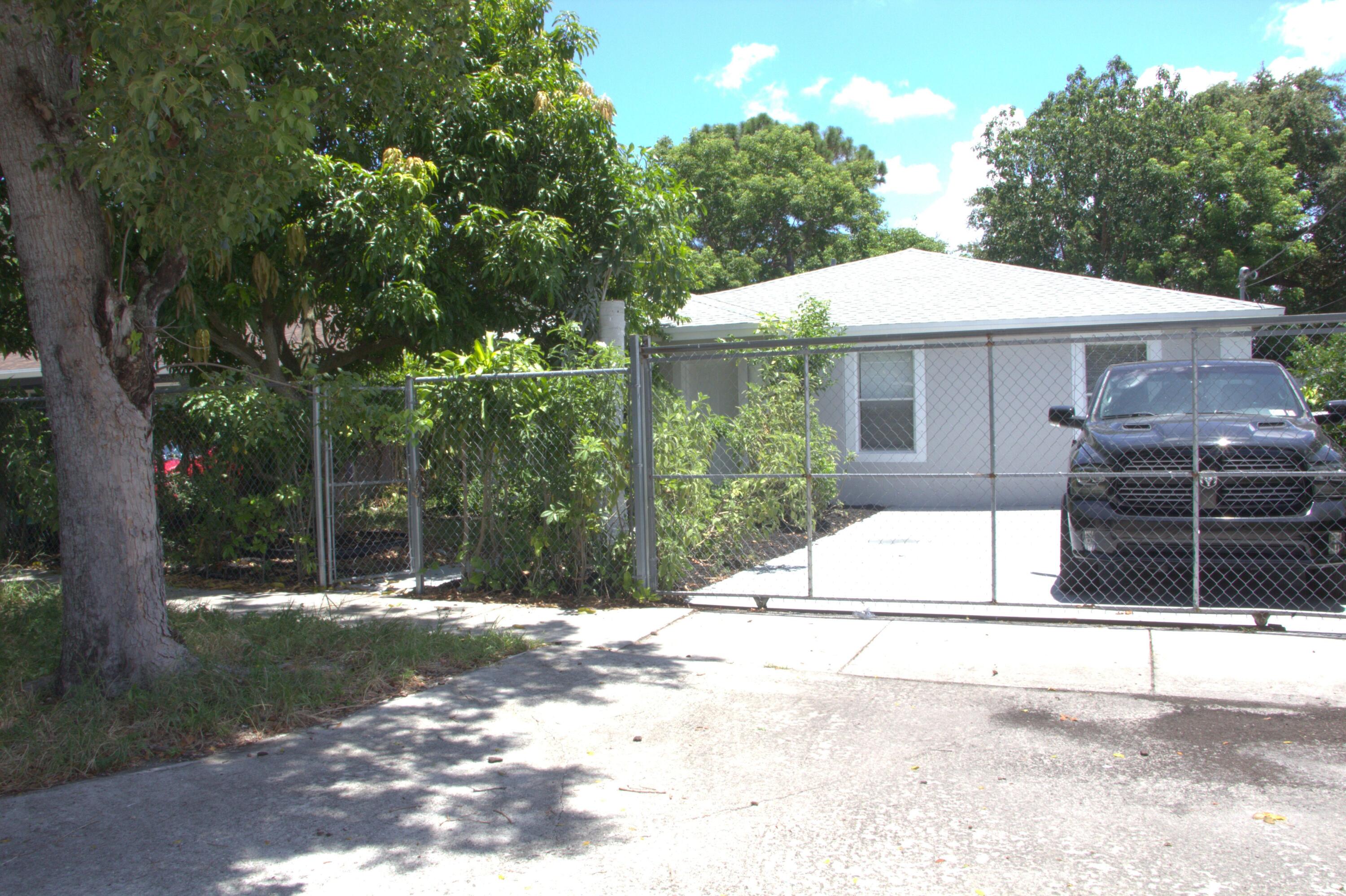 Miami Gardens photo 2