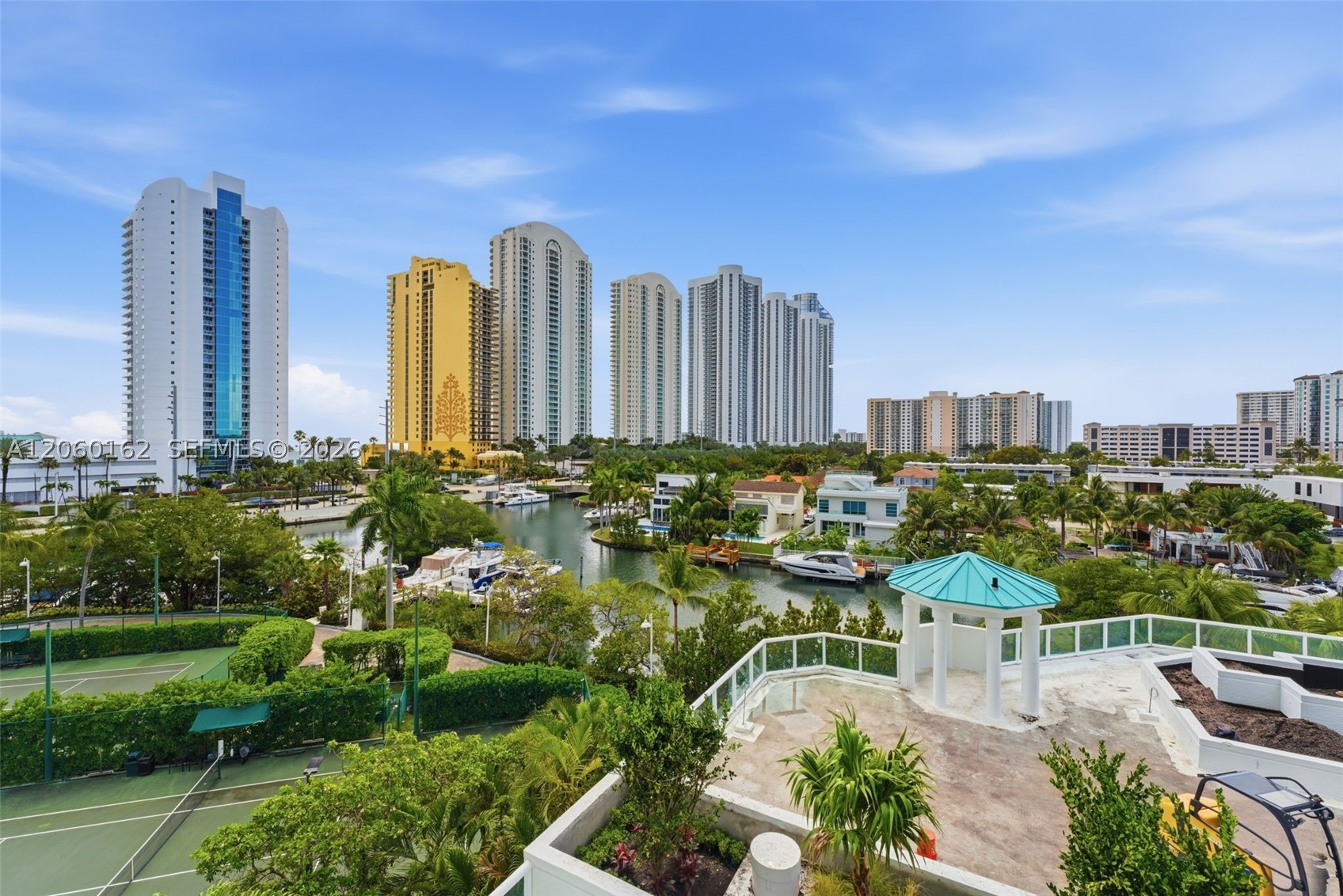 Sunny Isles Beach photo 2