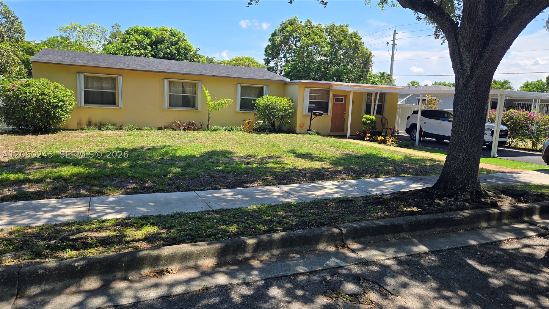 North Miami photo 1