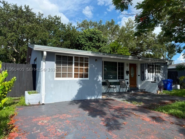 Pembroke Pines photo 4