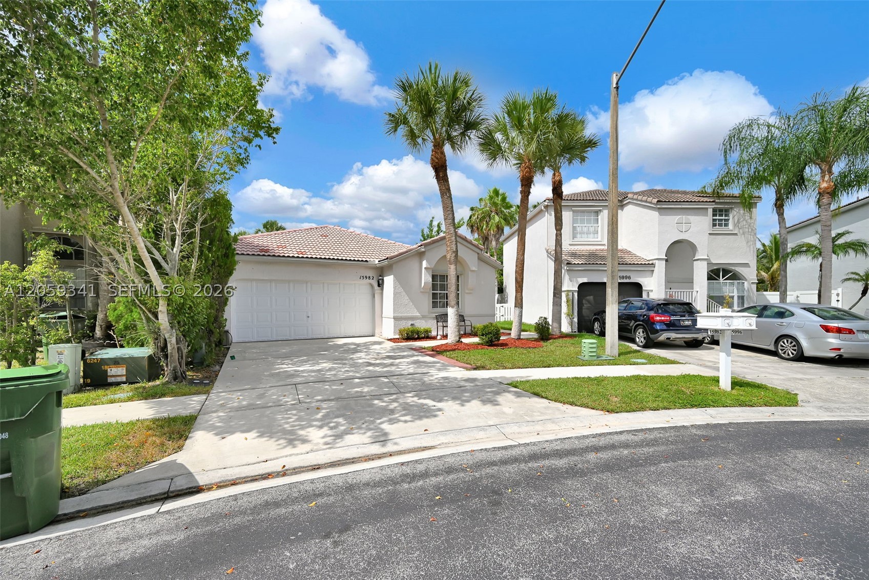 Pembroke Pines photo 3