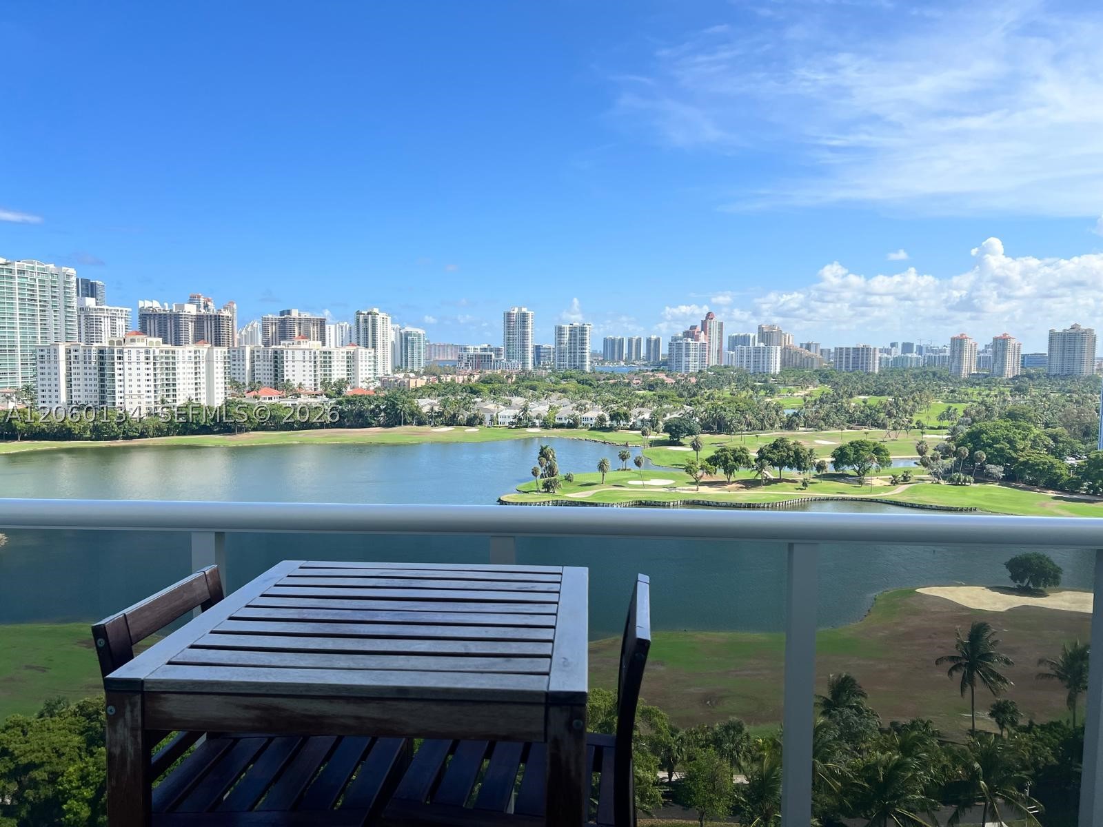 Aventura photo 1