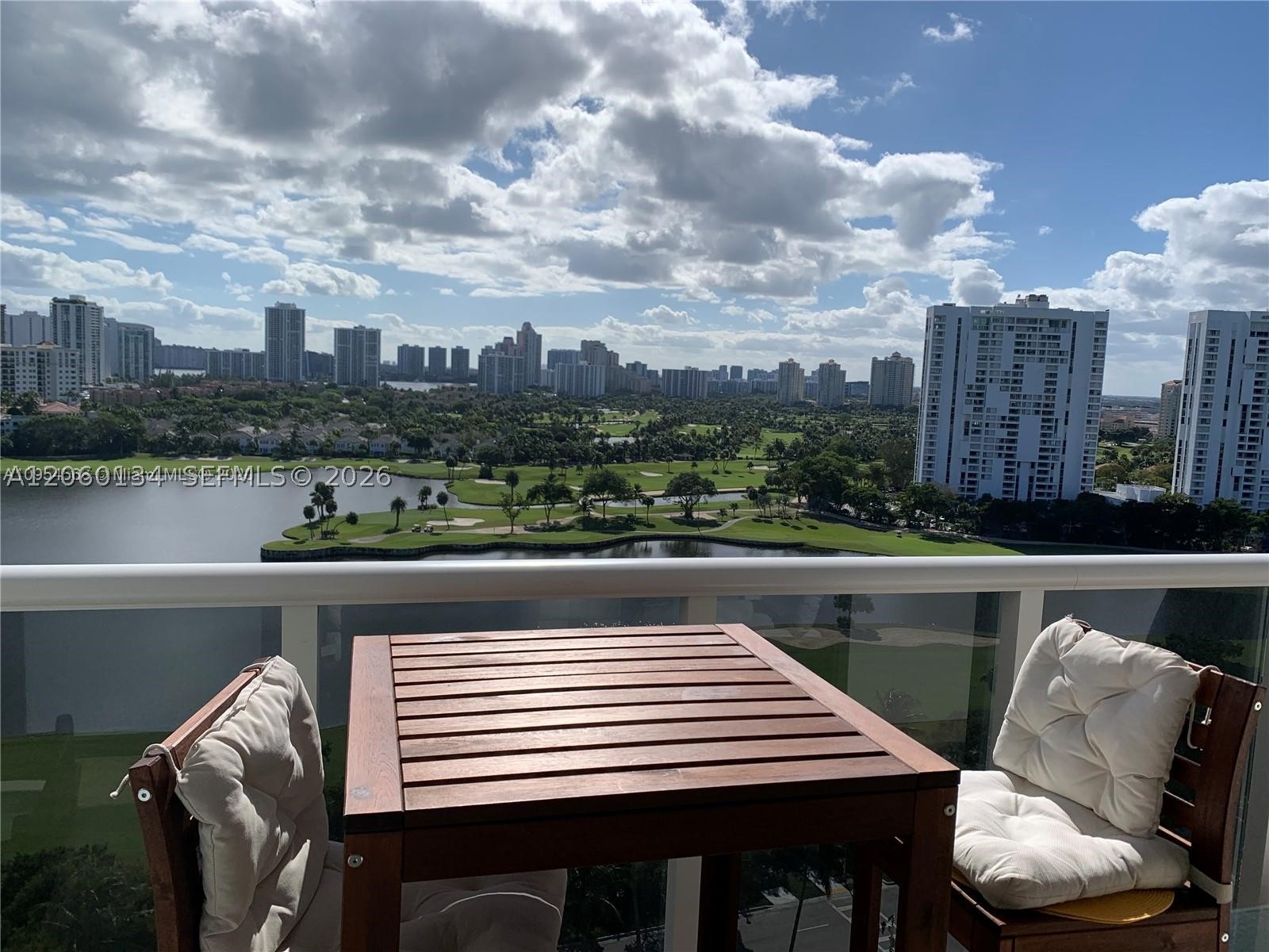 Aventura photo 5