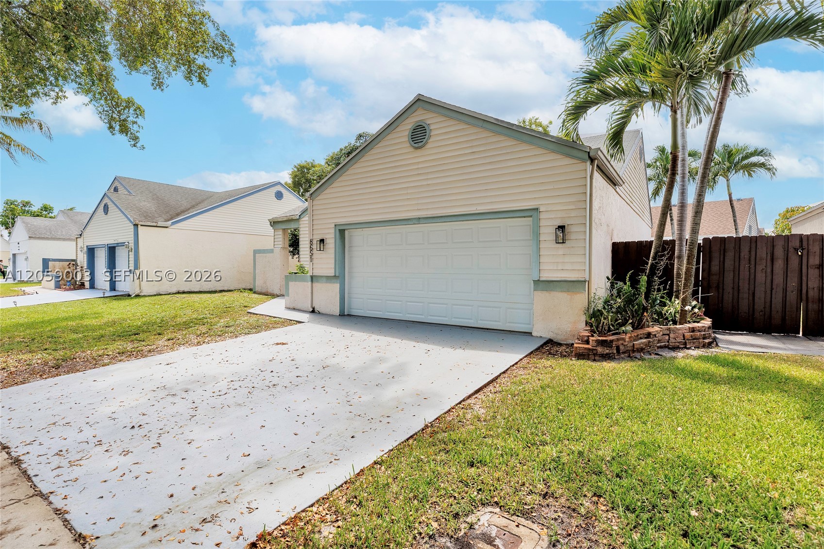 Pembroke Pines photo 3