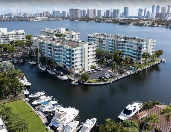 North Miami Beach photo 5