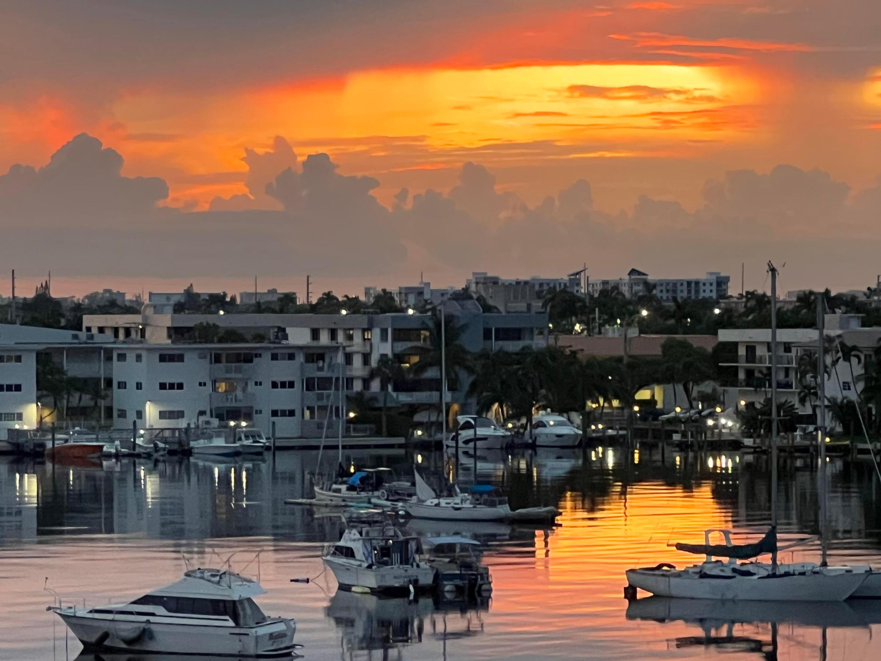 Hallandale Beach photo 1