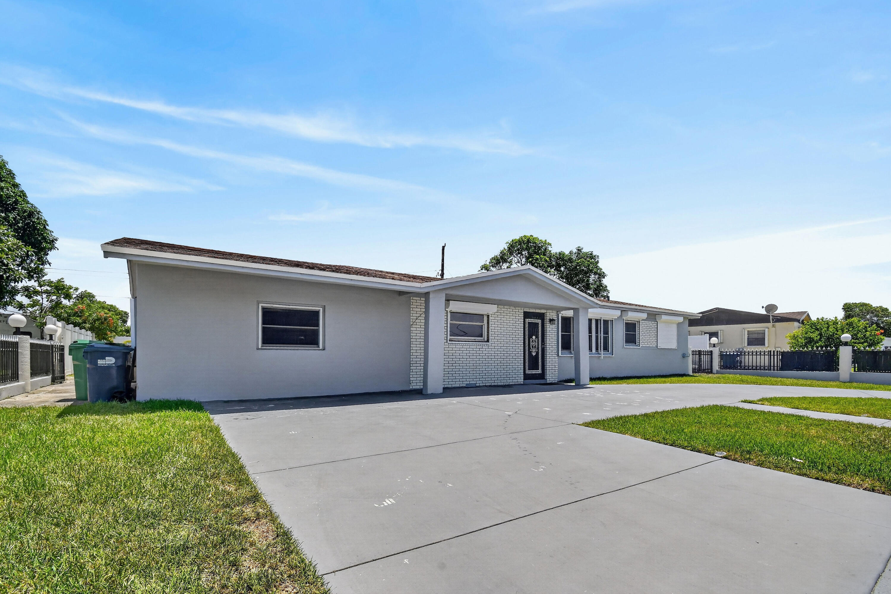 Miami Gardens photo 2