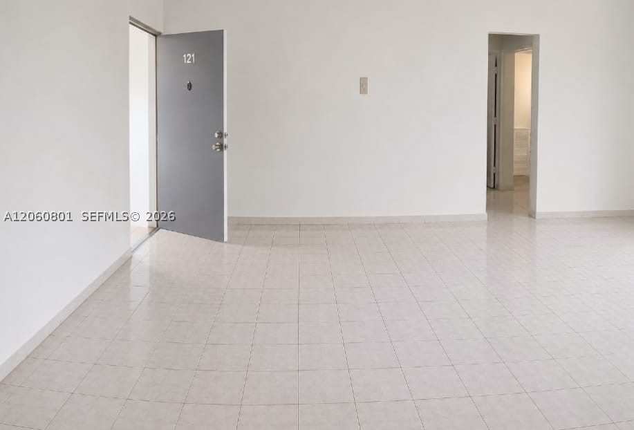 North Miami photo 4