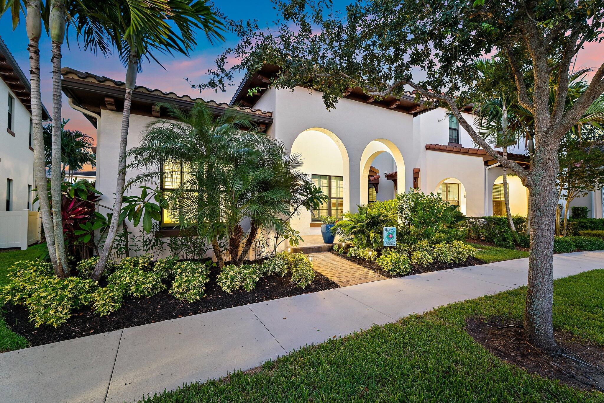 Palm Beach Gardens photo 1