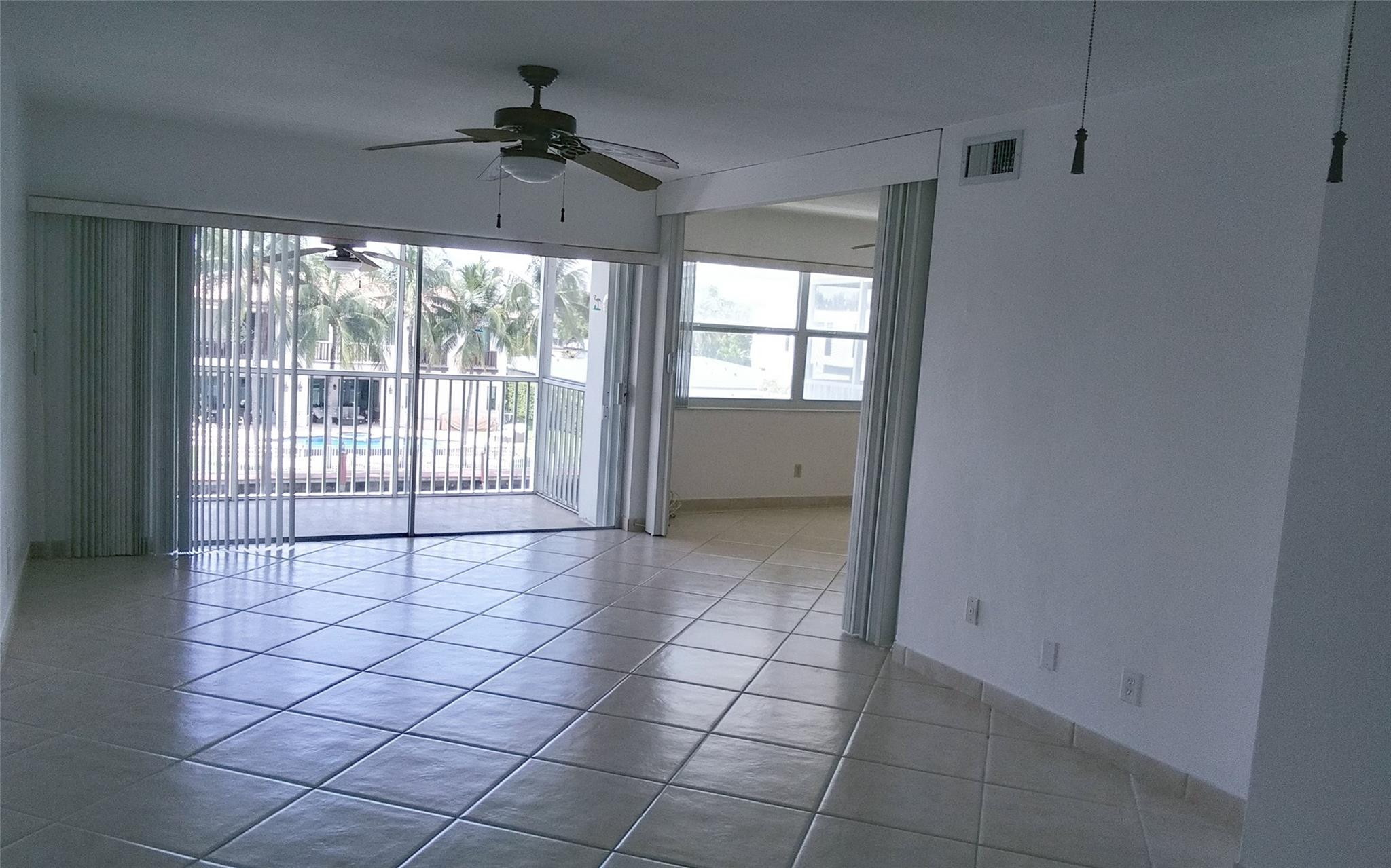 Hallandale Beach photo 4