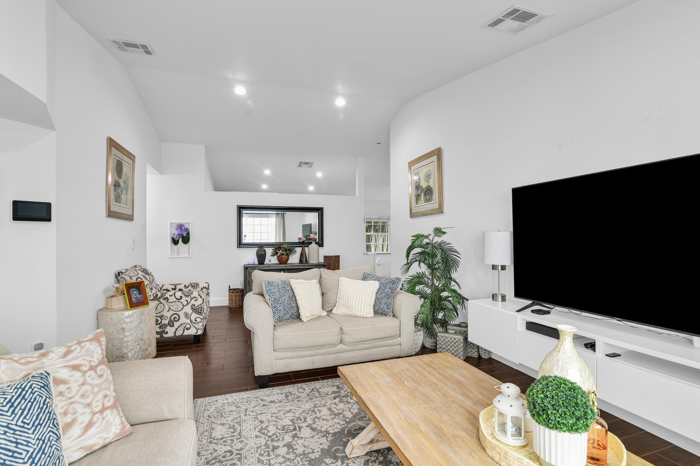 Pembroke Pines photo 4