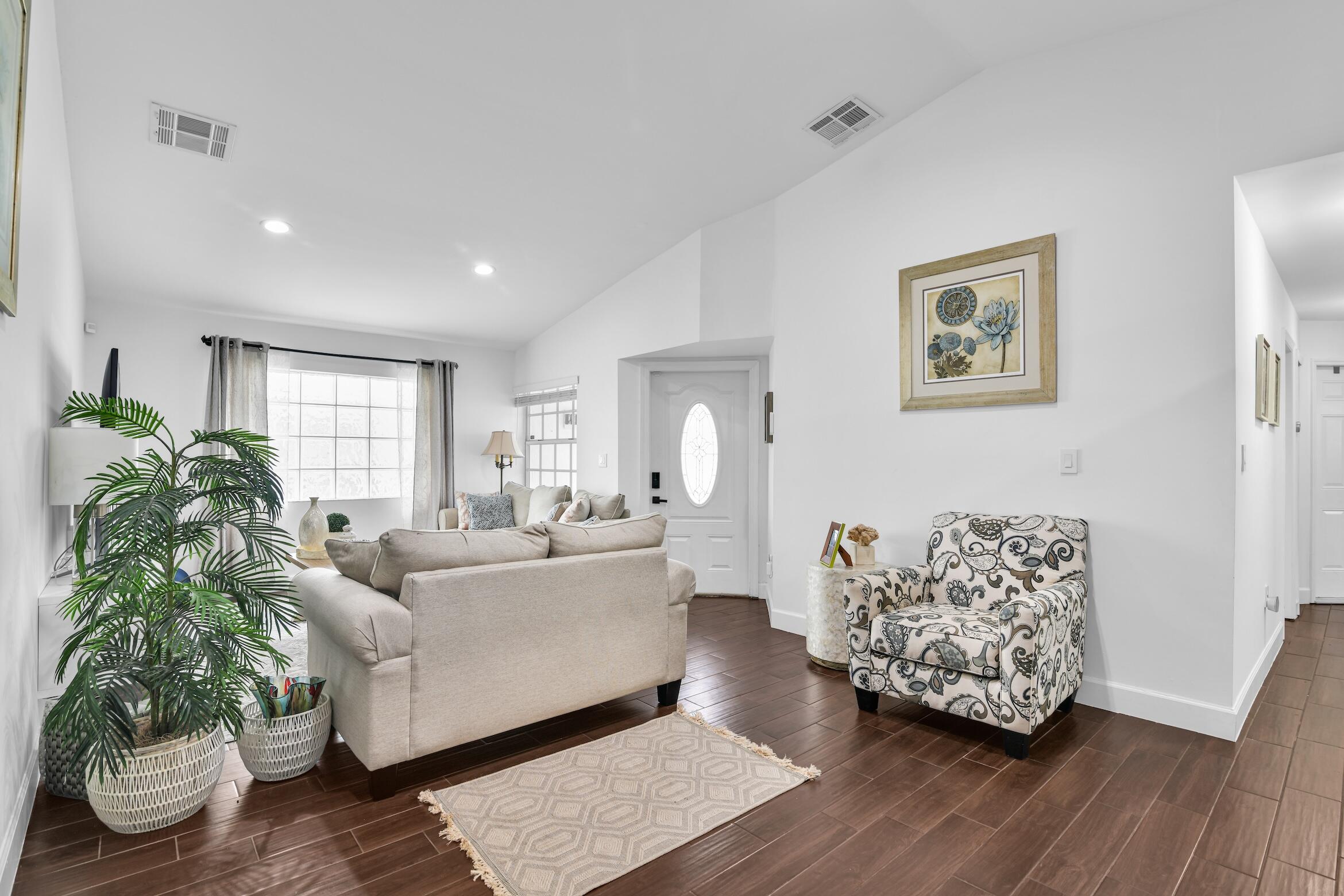 Pembroke Pines photo 5