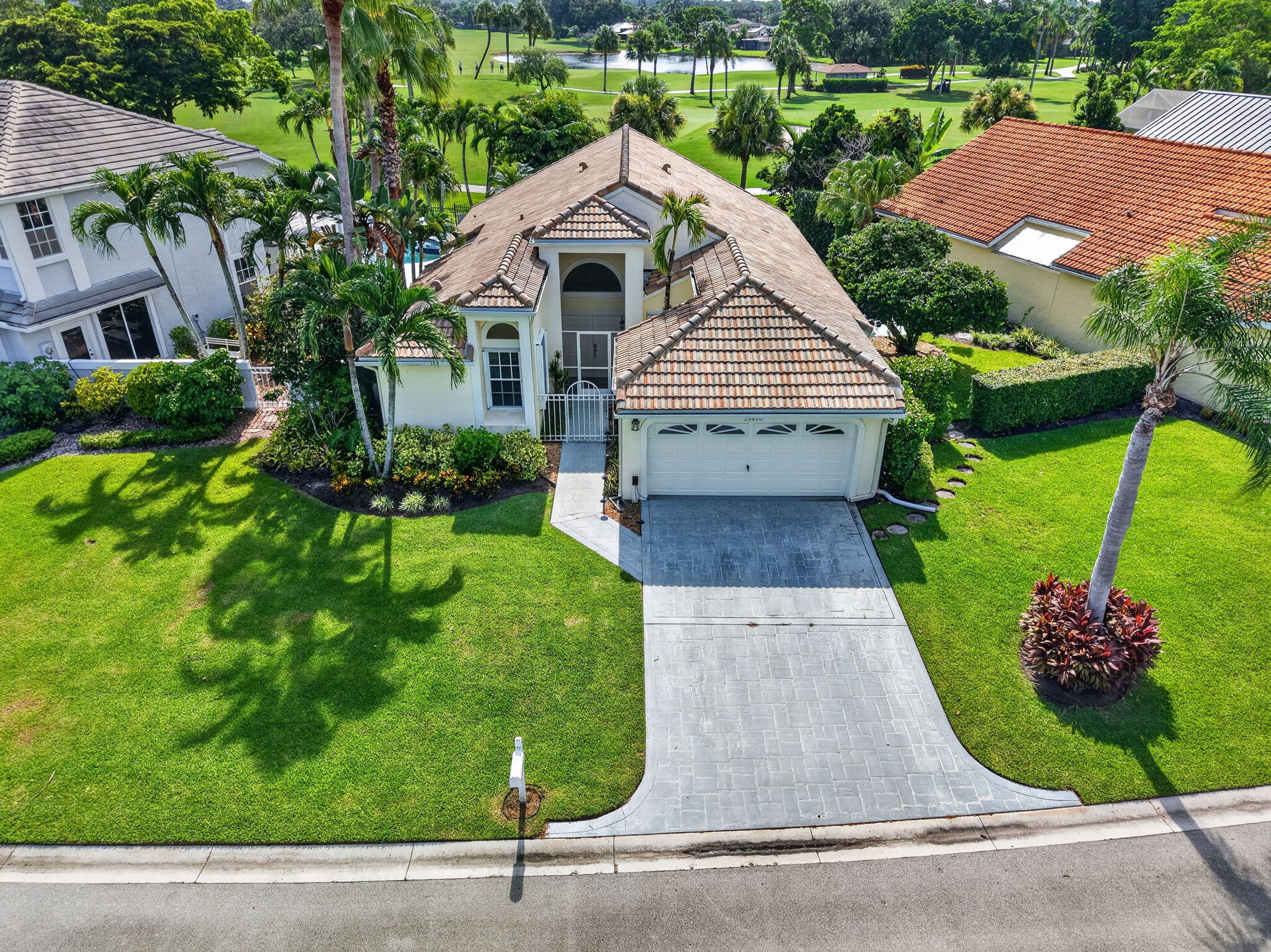 Palm Beach Gardens photo 1