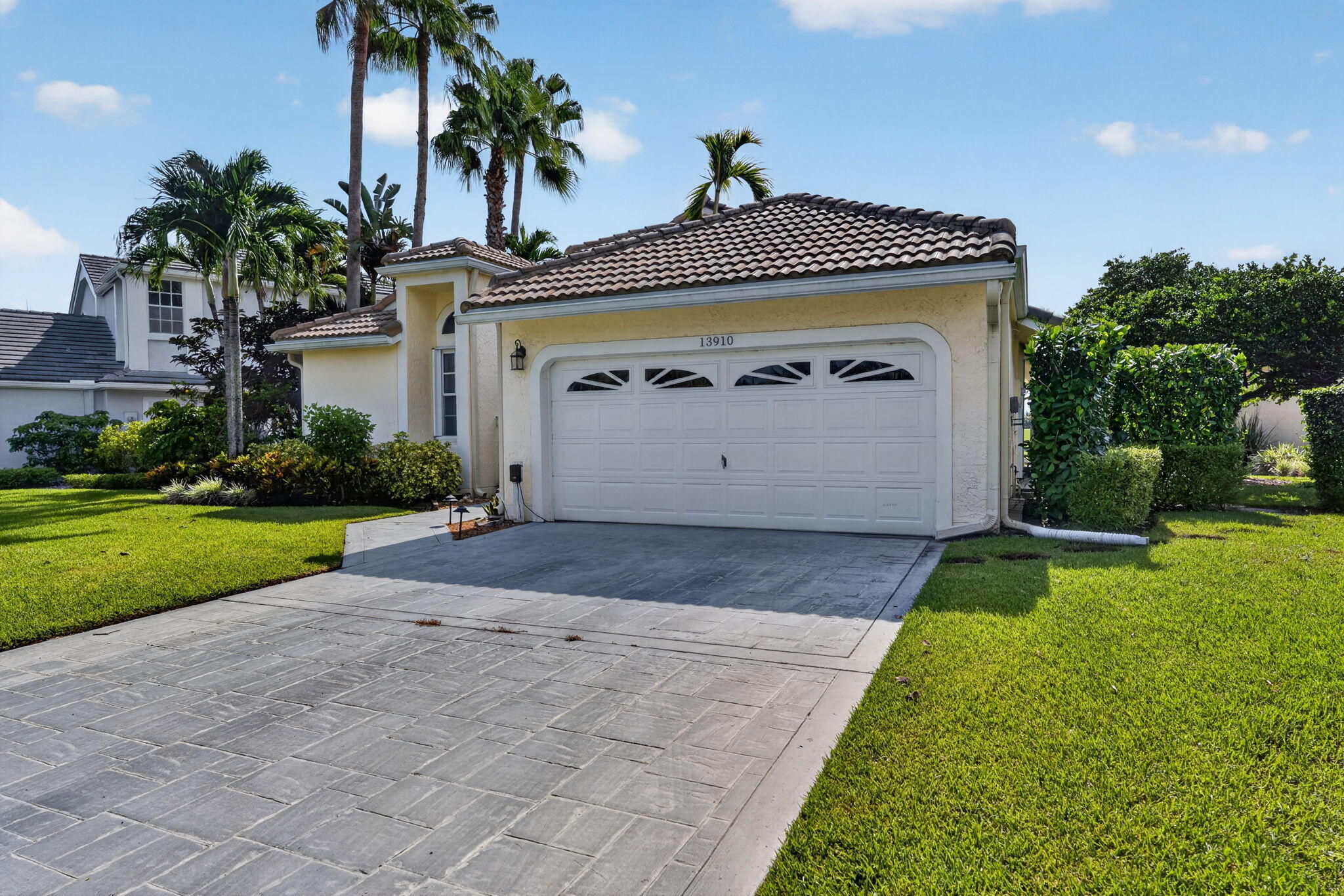 Palm Beach Gardens photo 3
