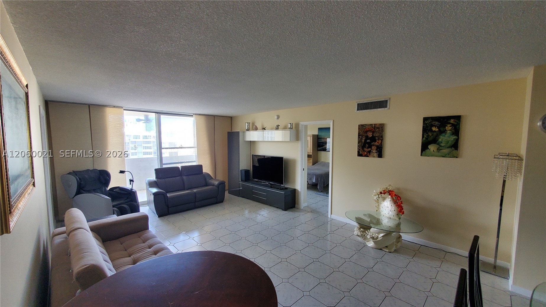Hallandale Beach photo 3
